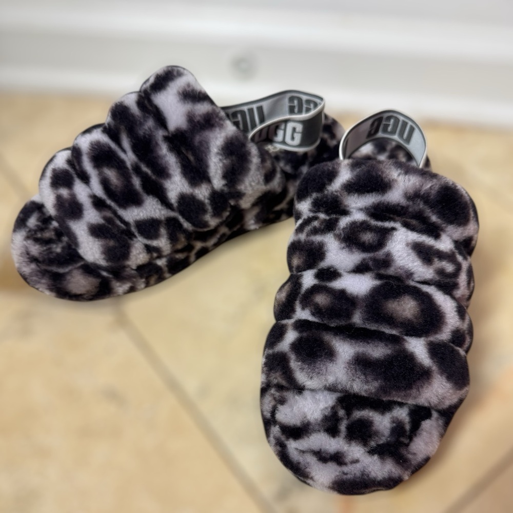 UGG Plush Black and Lilac Cheetah Print Slingback Slippers - Picture 2 of 5